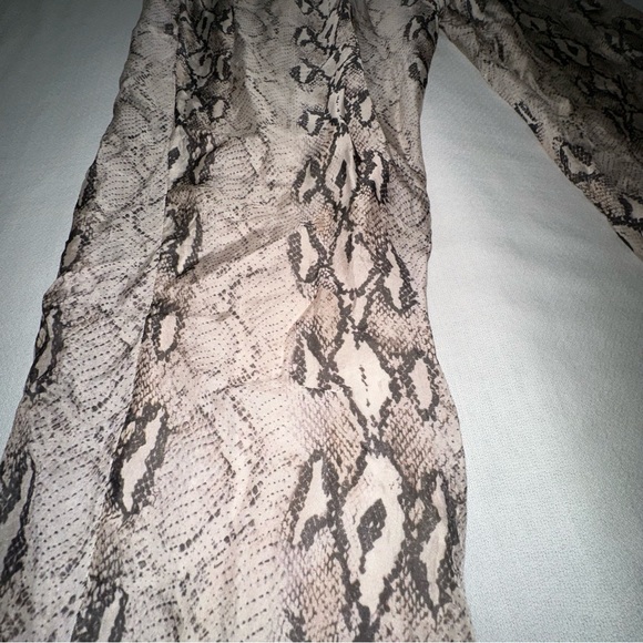 Sofia Made in Italy Snakeskin Python Animal Print Lined Pants Disco Retro Funky - Picture 2 of 9